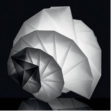 Настольная лампа Artemide 1660010A (MENDORI MINI) IN-EI ISSEY MIYAKE